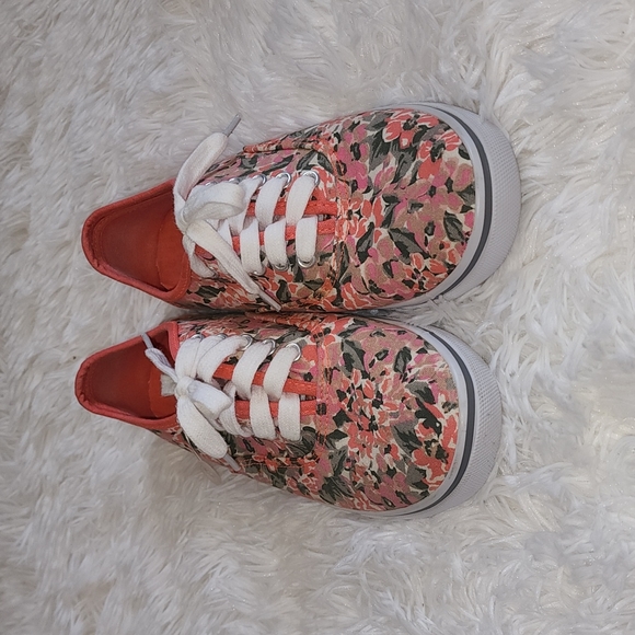 AEROPOSTALE  floral shoes - Picture 8 of 8